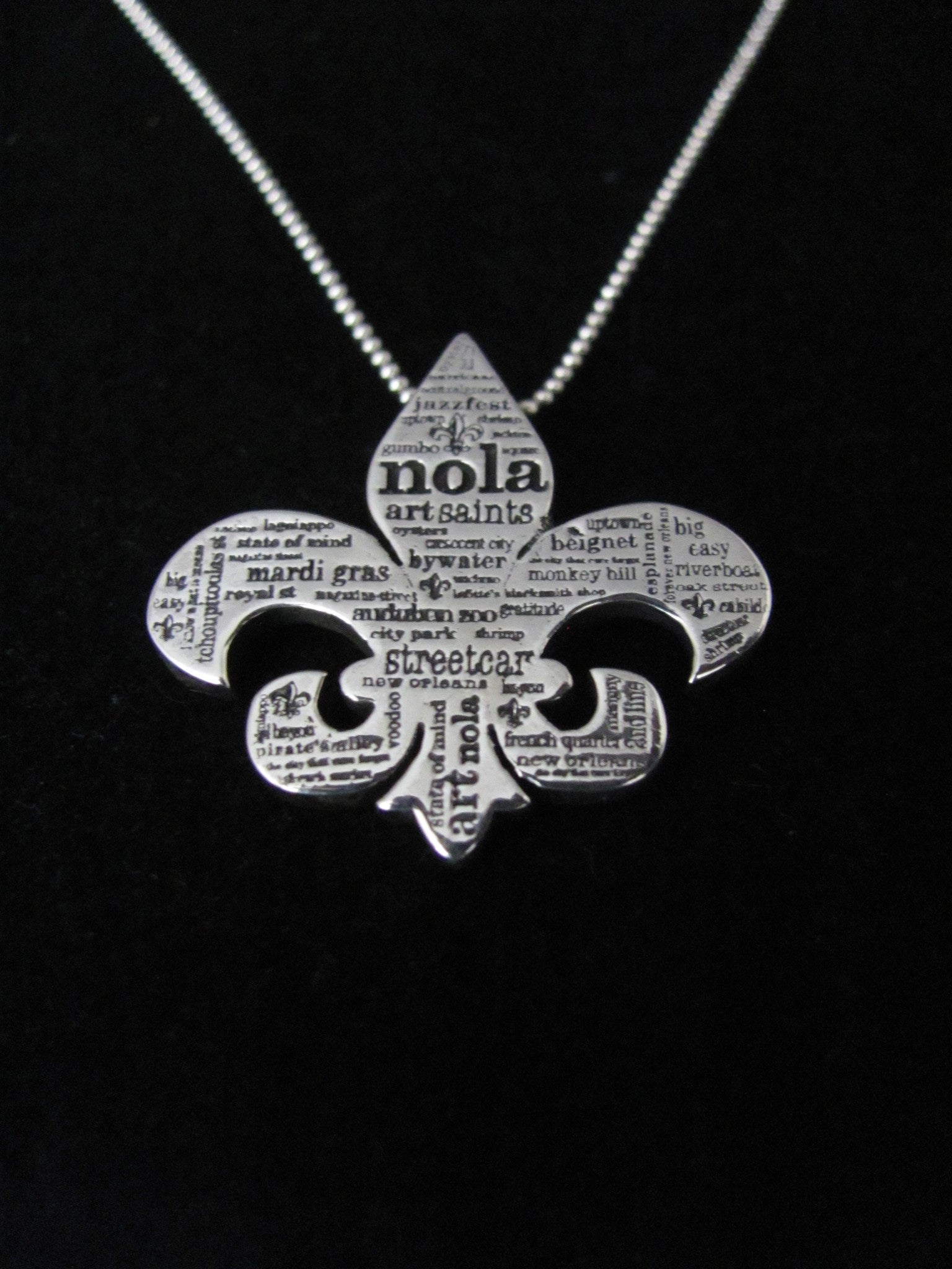 State of Mind Necklace - Louisiana